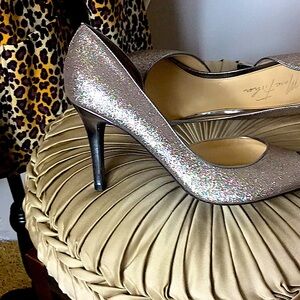 Sexy iridescent  Silver Glitter pumps by Marc Fisher,size 10